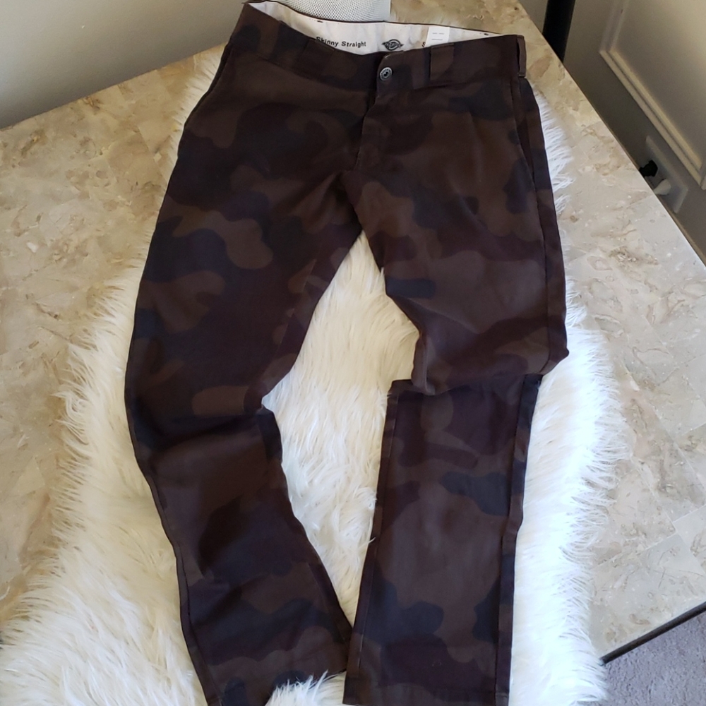 Dickies Women's Skinny Camo Pants in Brown and Dark Brown